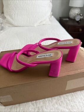 Steve Madden hot pink sandals
